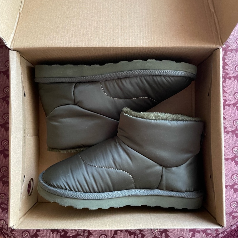 Matisse Vail Olive Puffer Faux Fur-Lined Ankle Booties